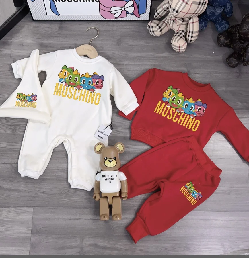 Moschino sz52 59 66 73 80 85 90 32